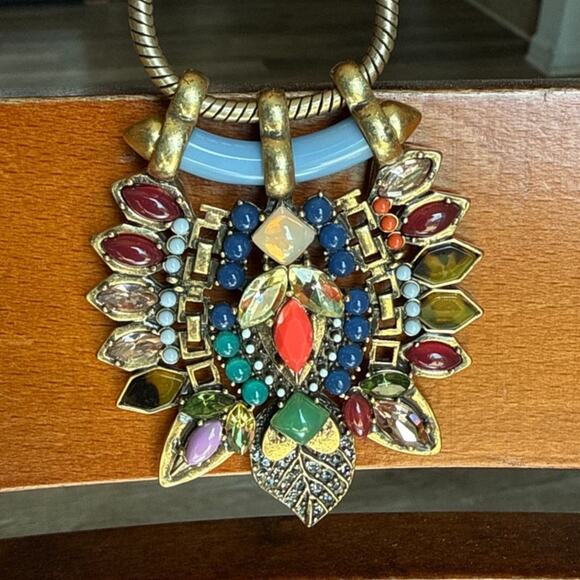 Stella and Dot Jewelry - Stella & Dot Style Rainbow Multi Gemstone Statement Pendant Necklace Gold Tone